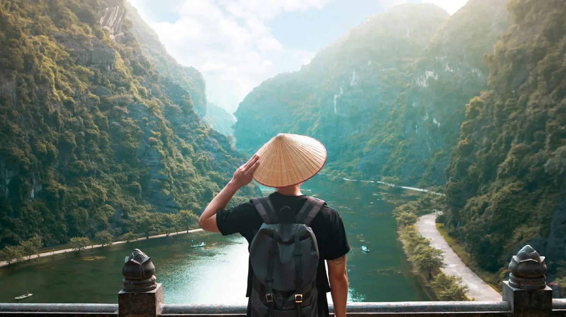 Vietnam Premium Cruise & Nature Escape
