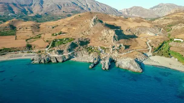 Amoudi Bay
