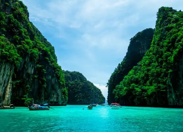 Phuket & Koh Samui — Island Working With Fibre
