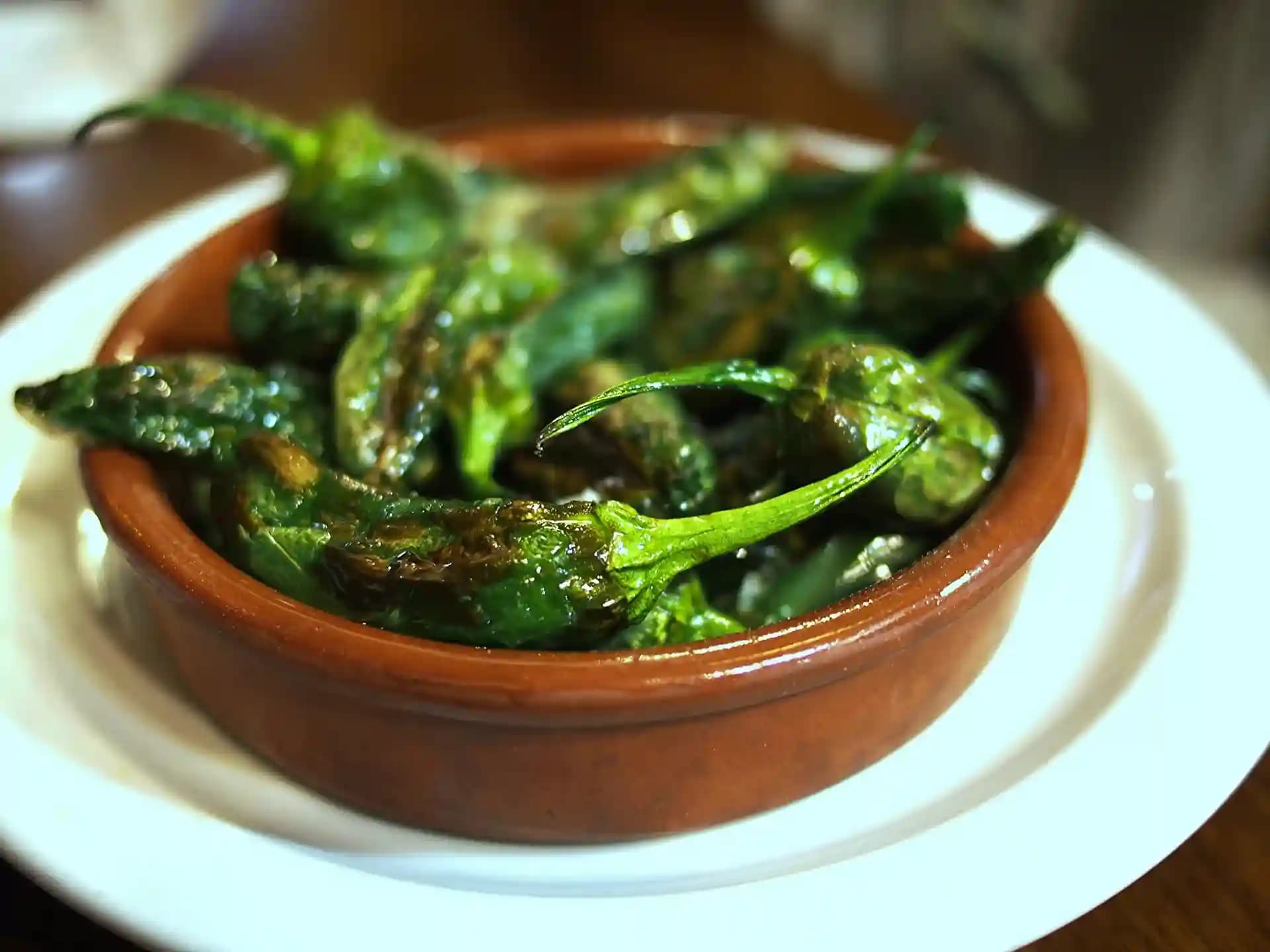 9. Chiles en Nogada