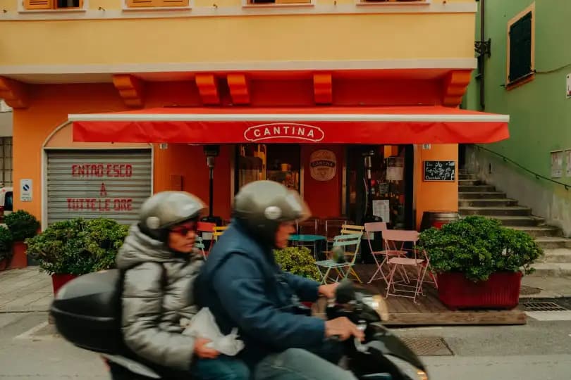 The roadside cafe