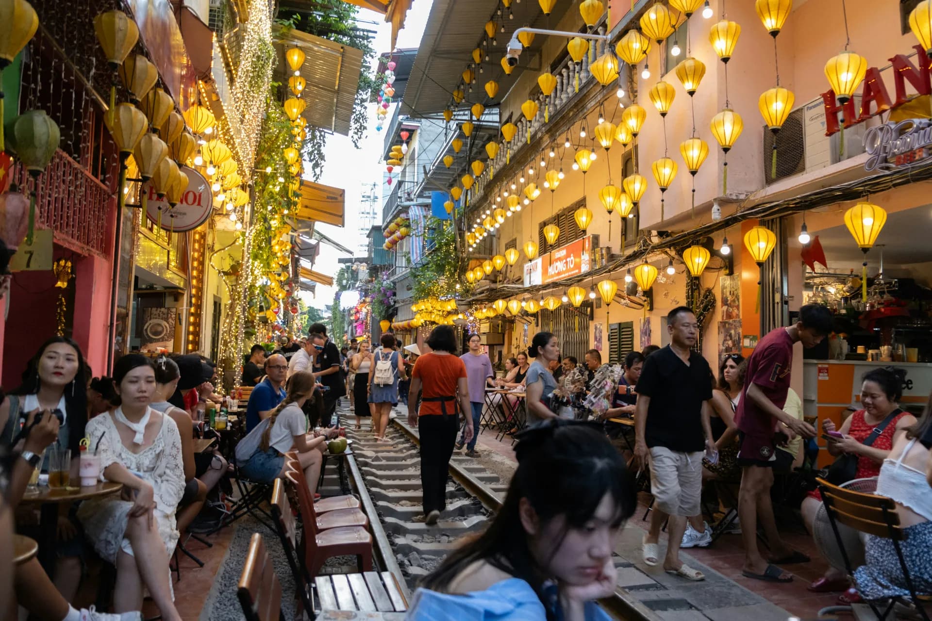 Hanoi Old Quarter street food Vietnam