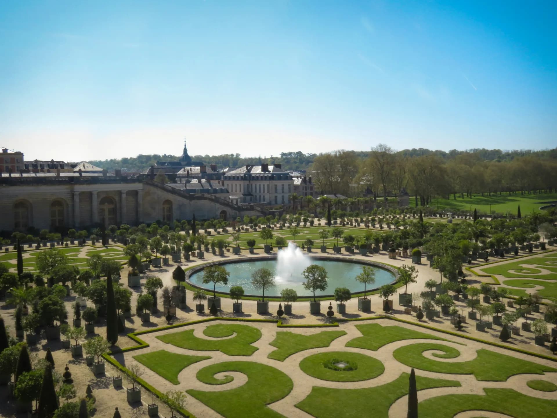 Paris Romantic Honeymoon Escape