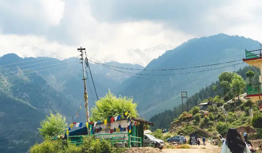 Best Time to Visit Himachal Pradesh : Snowfall Season, Weather & Month-by-Month Guide