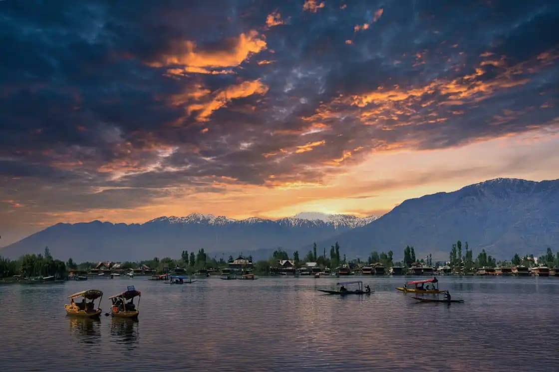 How Much Does a Kashmir Trip Cost? Full 2026 Budget Breakdown & Hacks