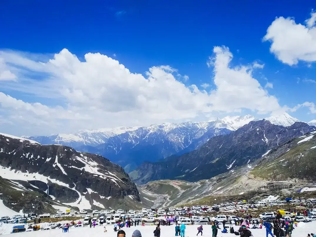 Escape to Picturesque Manali: Snow Peaks, Tunnels & Custom Getaways