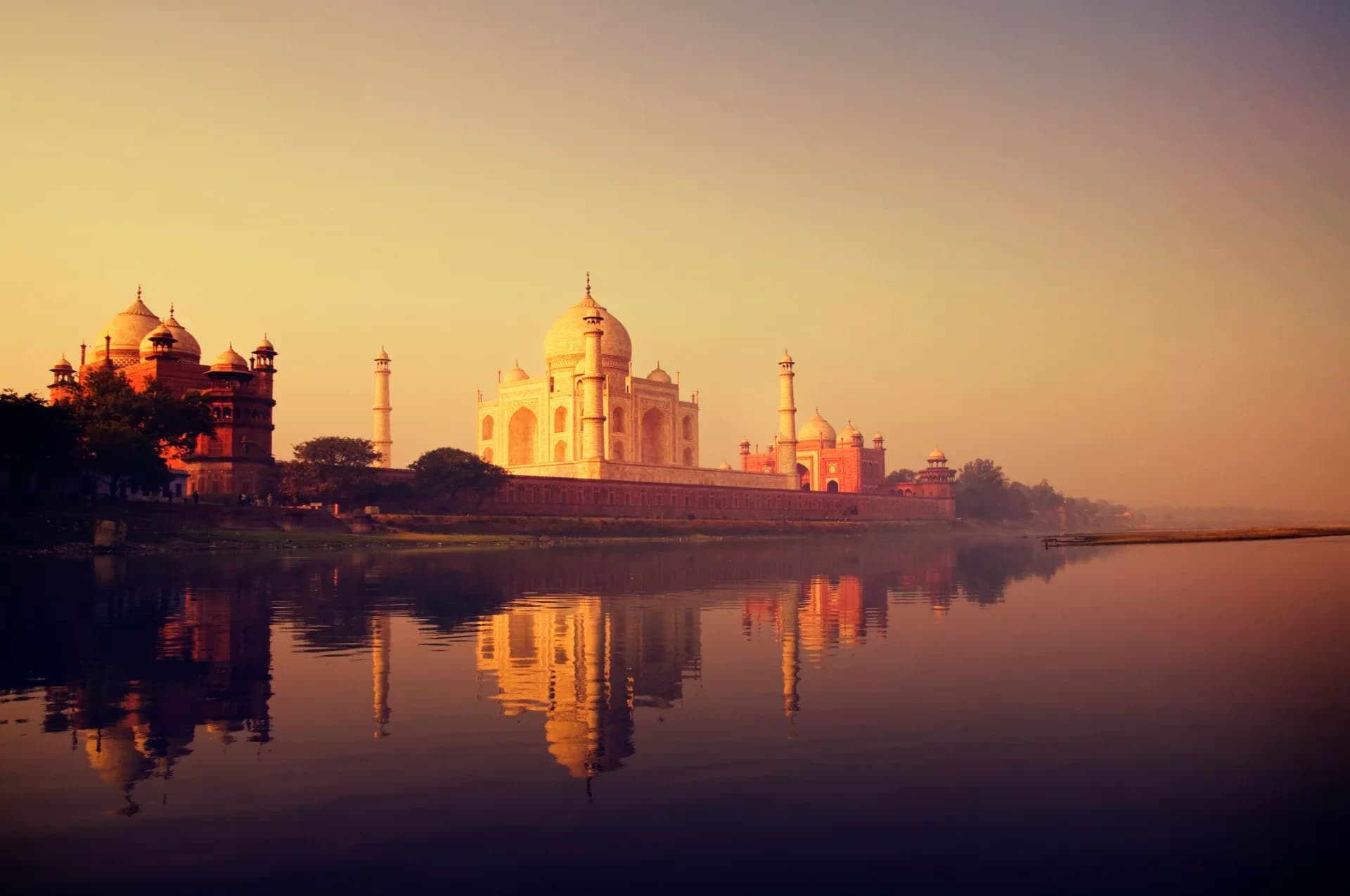 Explore Historic Agra: Taj Mahal Sightseeing, Culture & Custom Packages