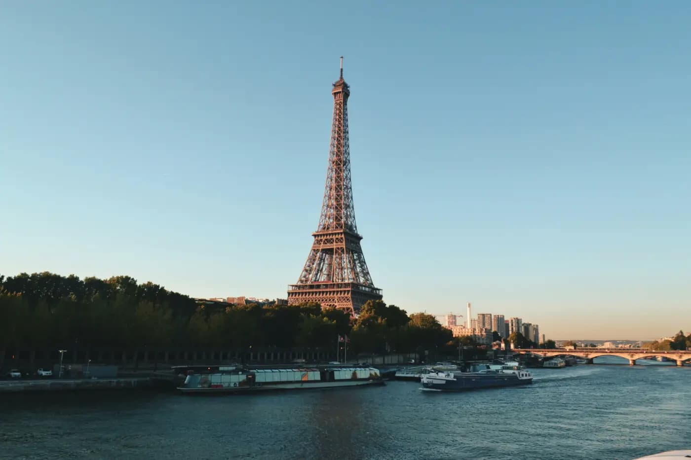 Paris, Champagne and Versailles Luxury Tour Package