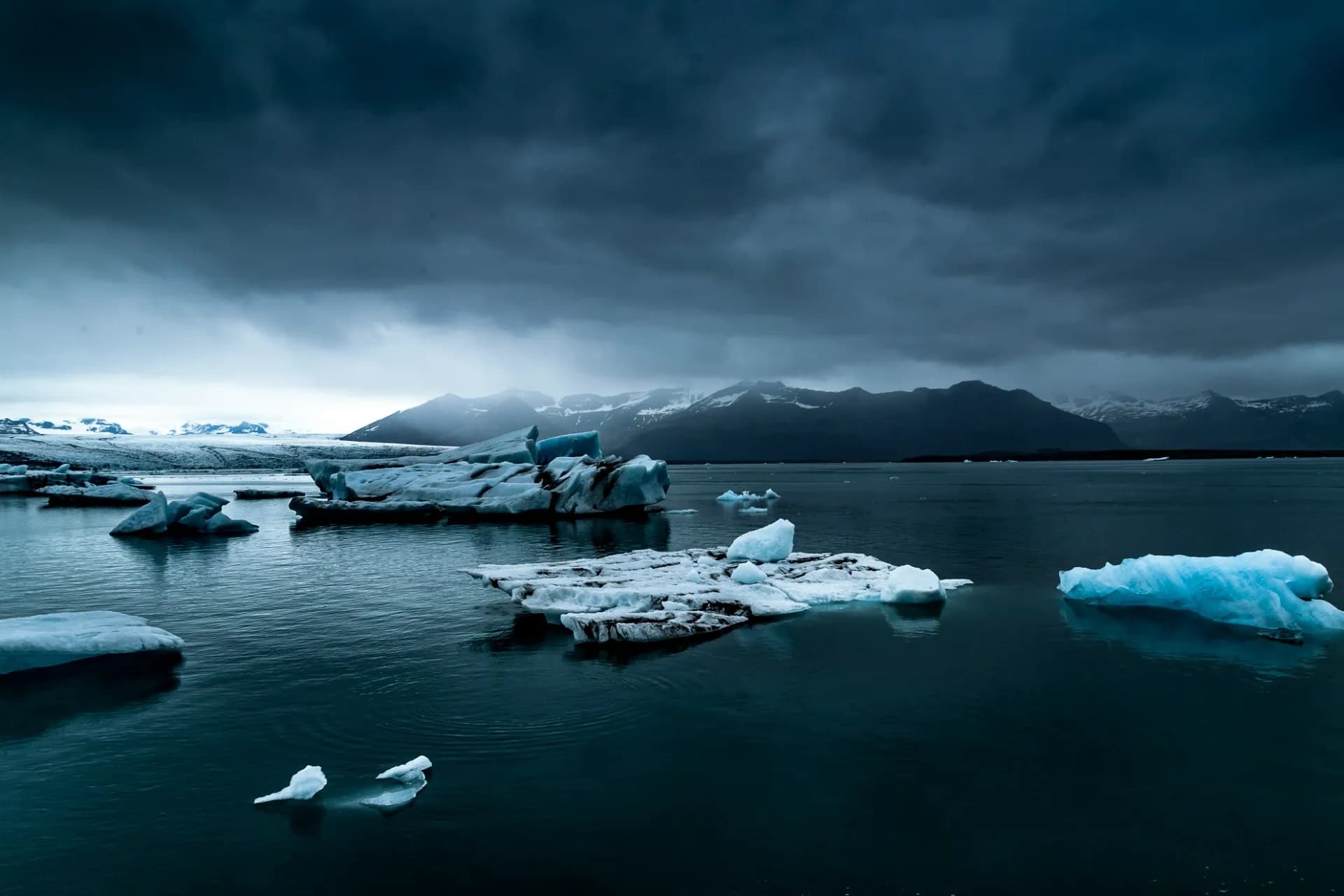 Iceland Quick Reykjavik and Blue Lagoon Escape