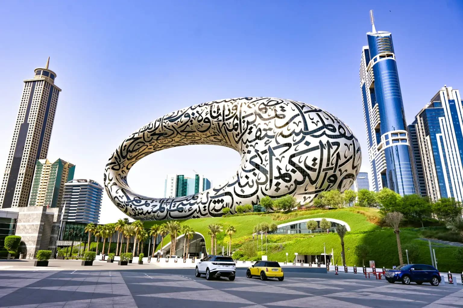 Dubai Luxury Shopping Holiday – 5 Days / 4 Nights