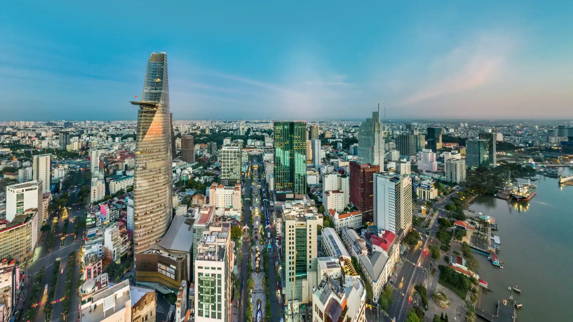 Vietnam Grand Discovery Tour Package