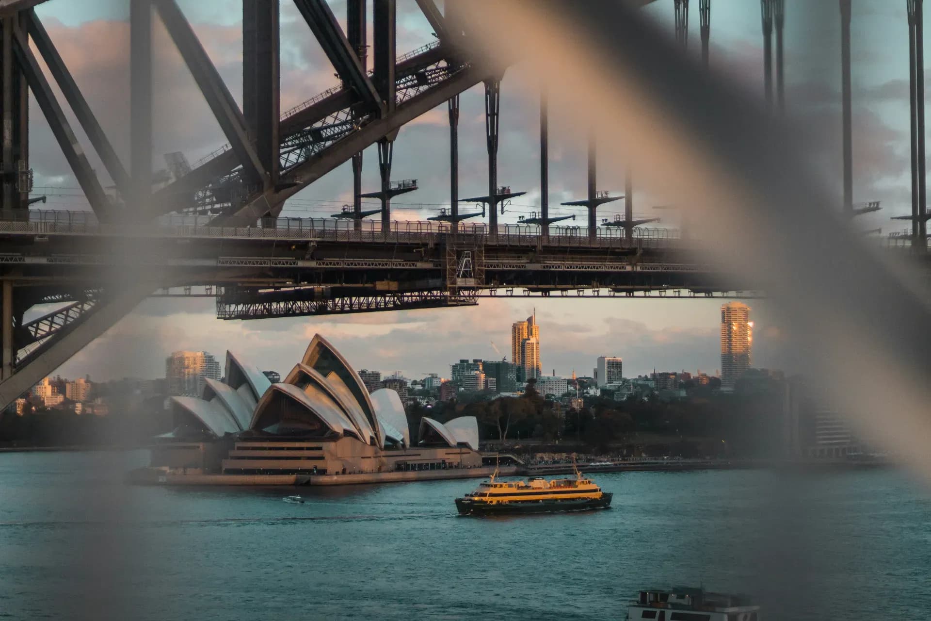 Sydney, Gold Coast, Cairns & Melbourne Tour Package