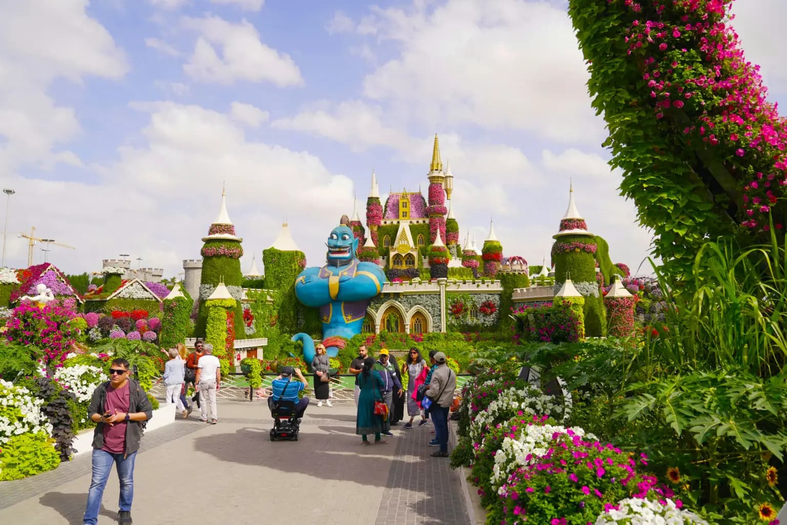 Dubai Family Fun Holiday – Aquarium, Miracle Garden & Desert Safari