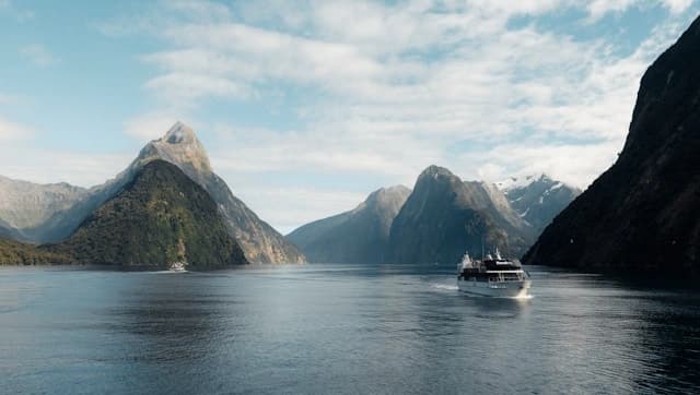 a beautiful view of Milford cruise
