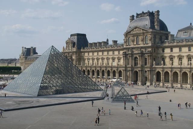 glass pyramid in the Louvre courtyard