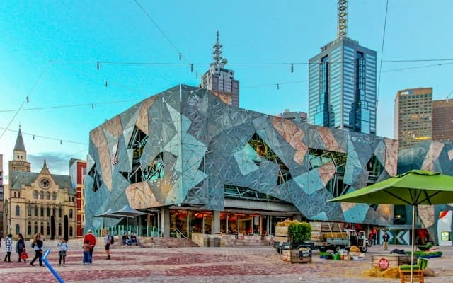 Melbourne Federation Square laneways