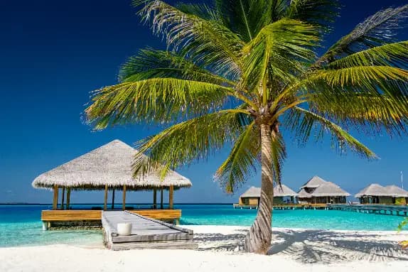 Maldives vs Lakshadweep: Which Island Paradise Should You Choose in 2026?